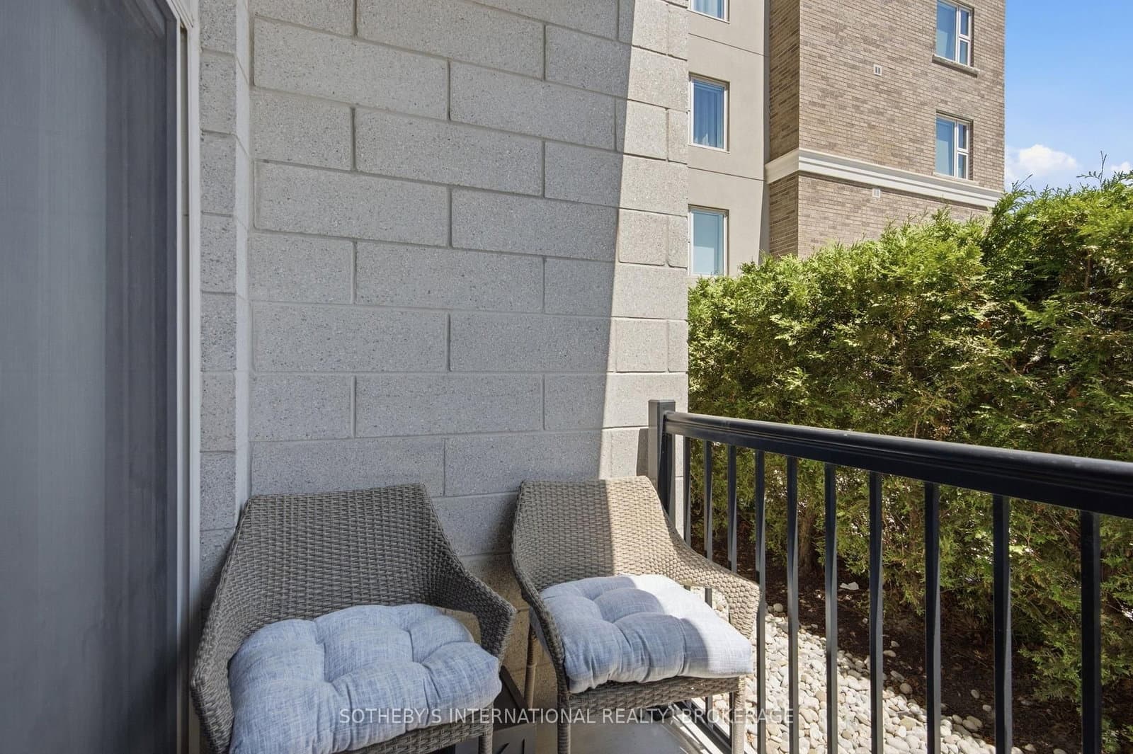 610 Farmstead Drive, Unit 126 thumbnail 17