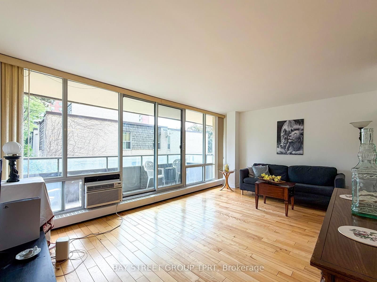 9 Four Winds Drive, Unit 208 thumbnail 3