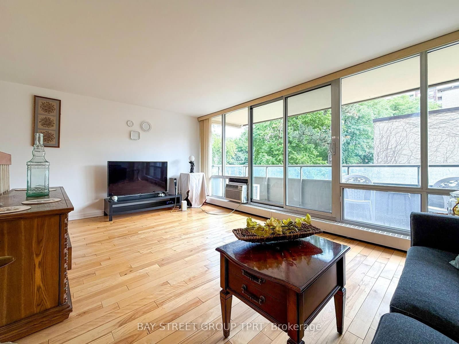 9 Four Winds Drive, Unit 208 thumbnail 4