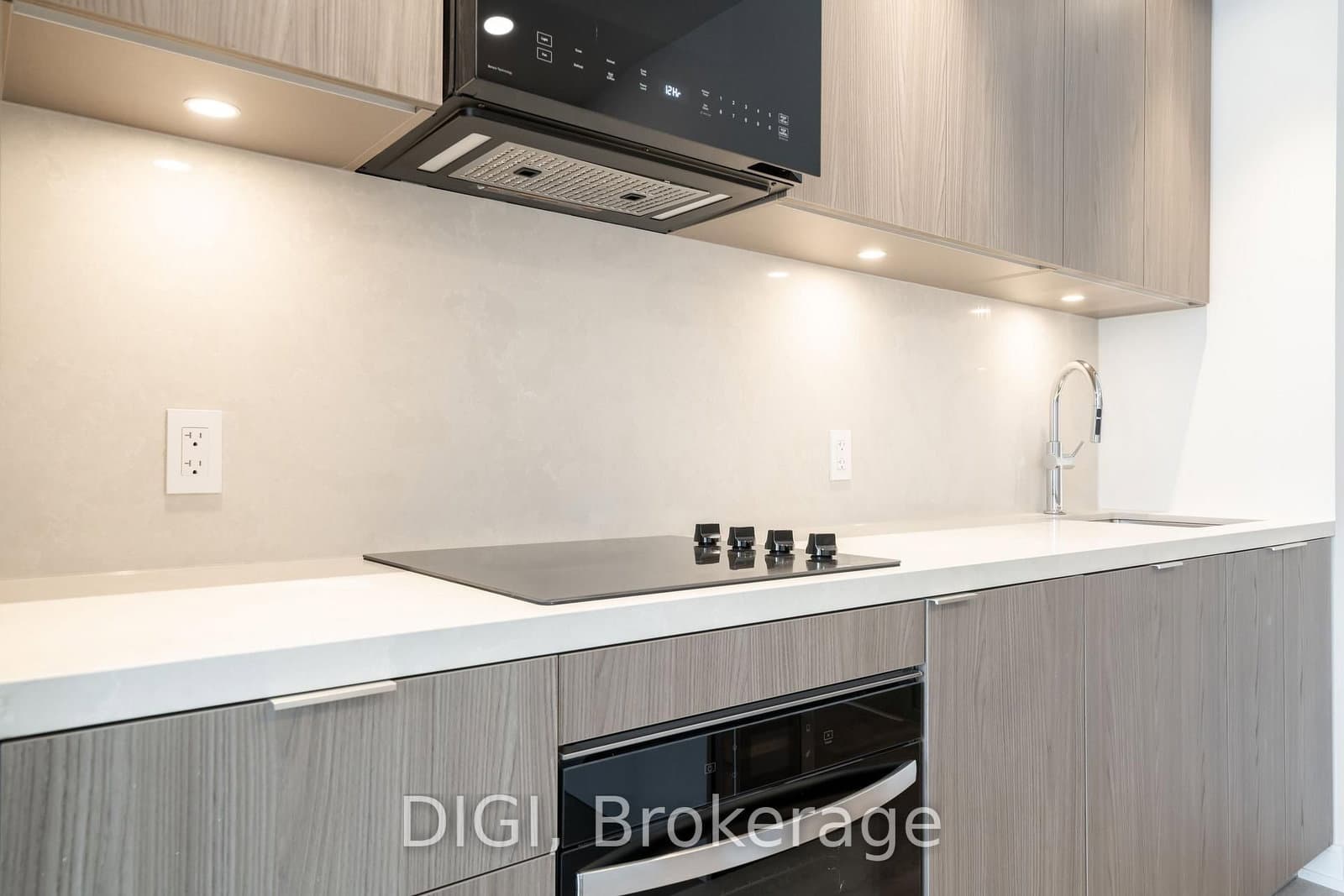 485 Perth Avenue, Unit W426 thumbnail 6