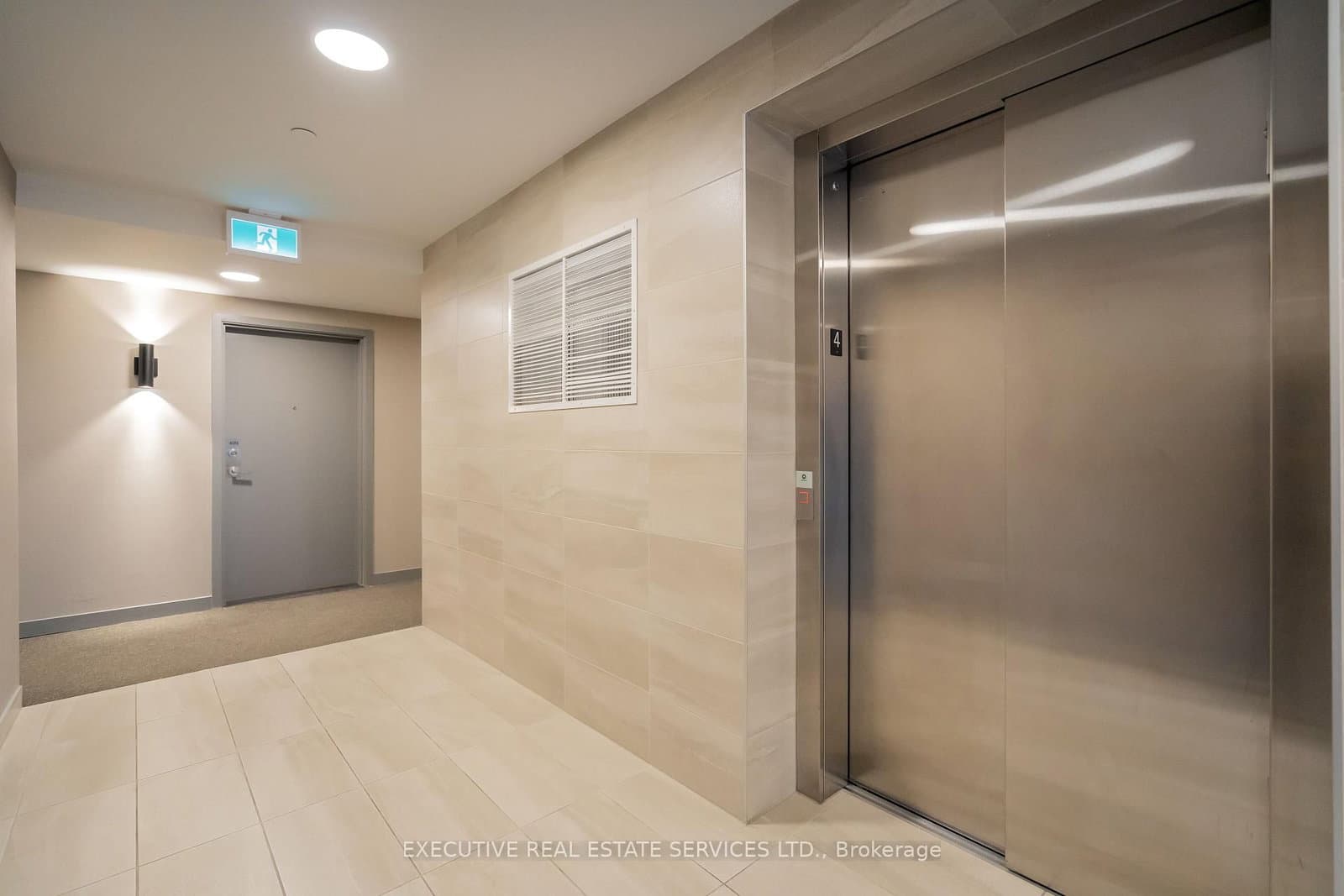 58 Sky Harbour Drive, Unit 402 thumbnail 12