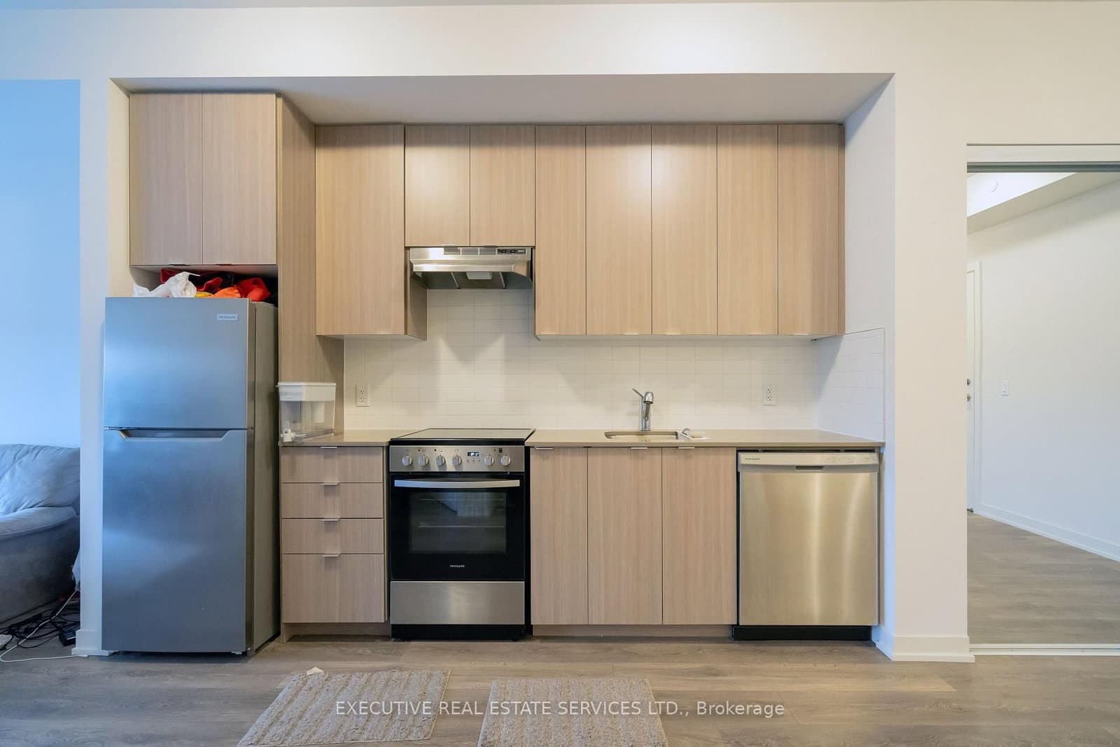 58 Sky Harbour Drive, Unit 402 thumbnail 19