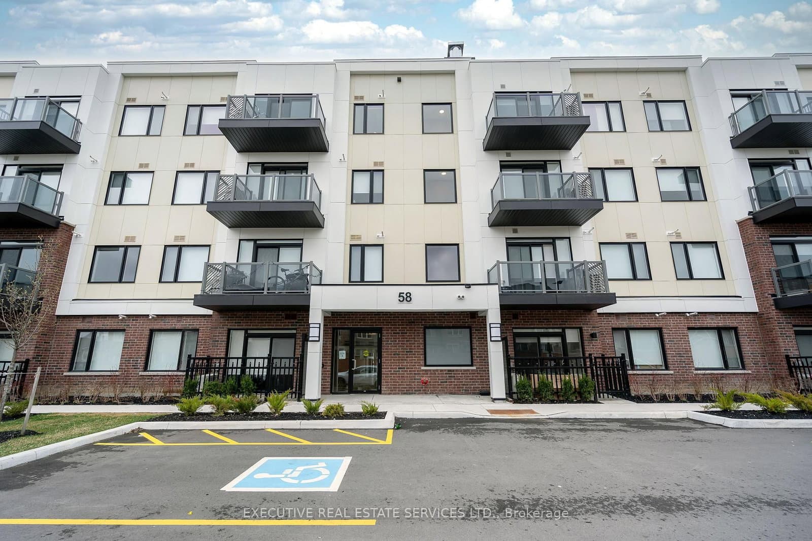 58 Sky Harbour Drive, Unit 402 thumbnail 4