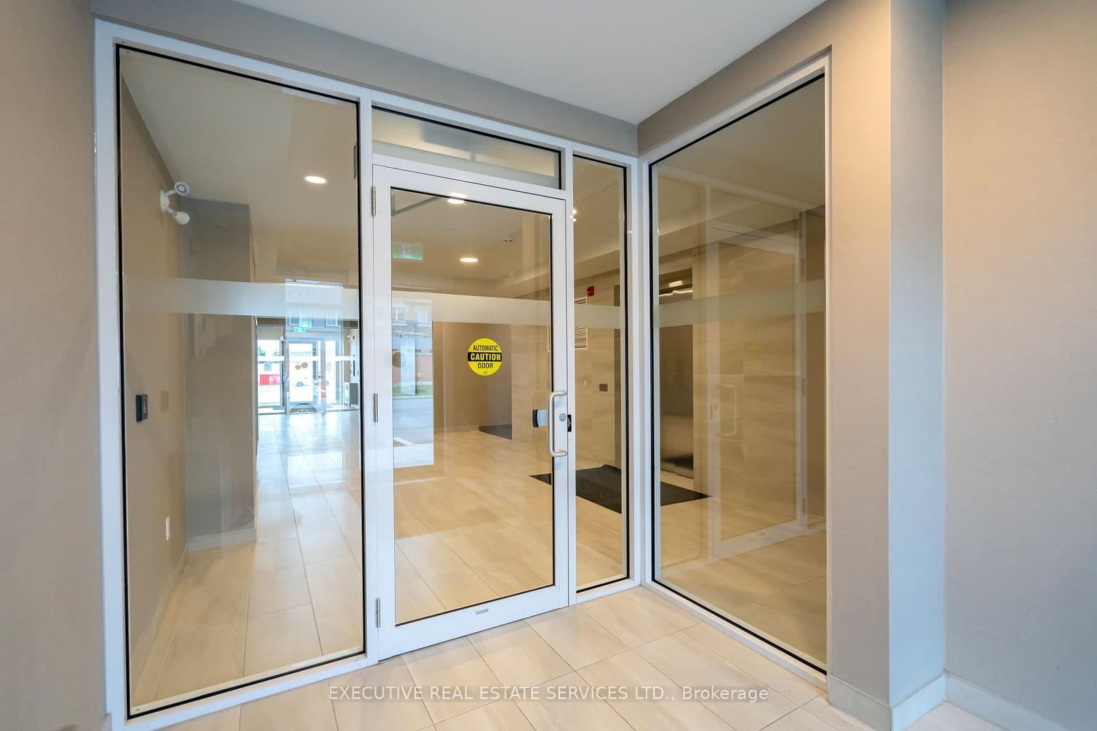 58 Sky Harbour Drive, Unit 402 thumbnail 8