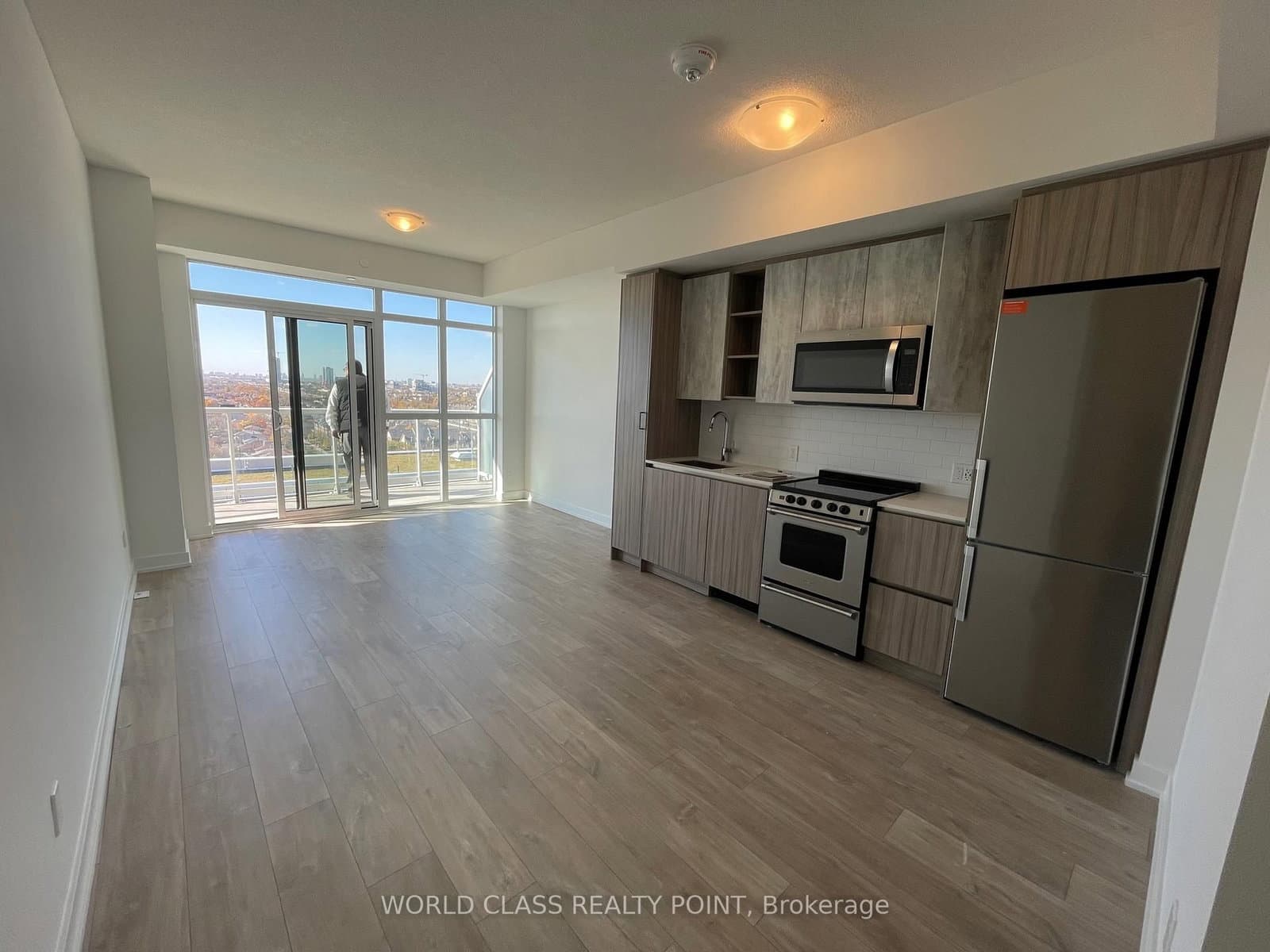 251 Manitoba Street, Unit 1609 thumbnail 2