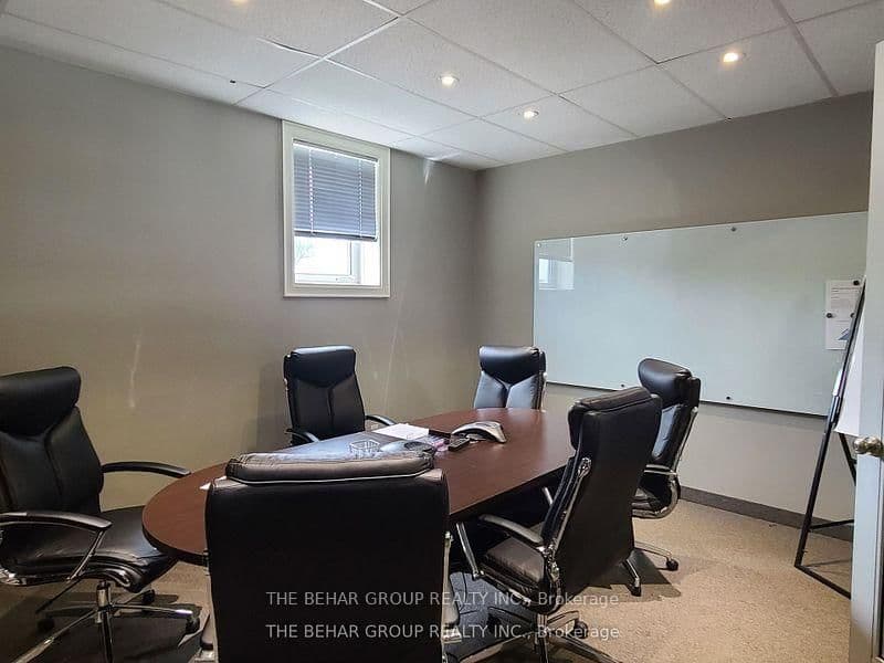 550 Speers Road, Unit 1/Office 16 thumbnail 2