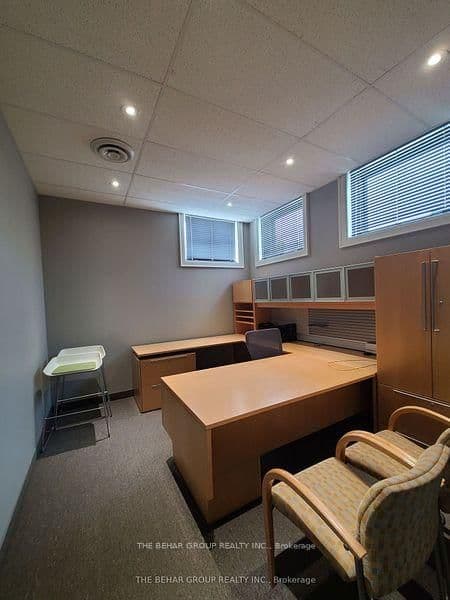 550 Speers Road, Unit 1/Office 20 thumbnail 4