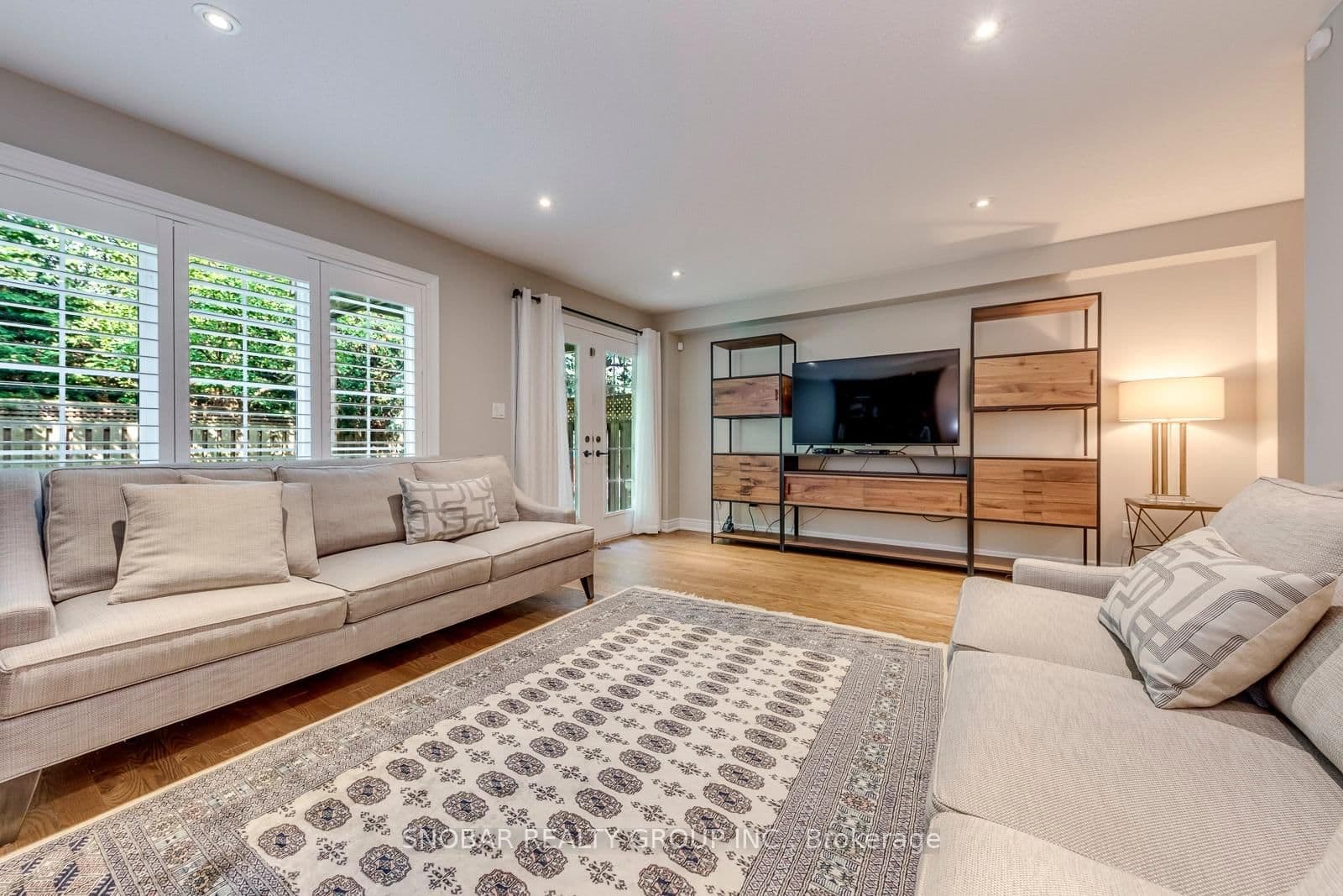 208 La Rose Avenue, Unit 9 thumbnail 28