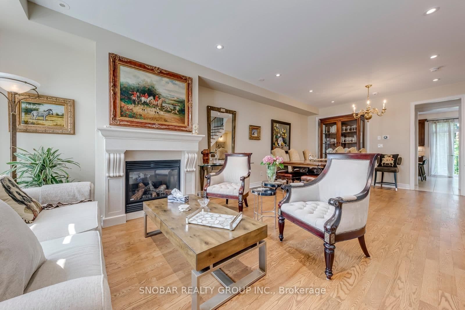 208 La Rose Avenue, Unit 9 thumbnail 5
