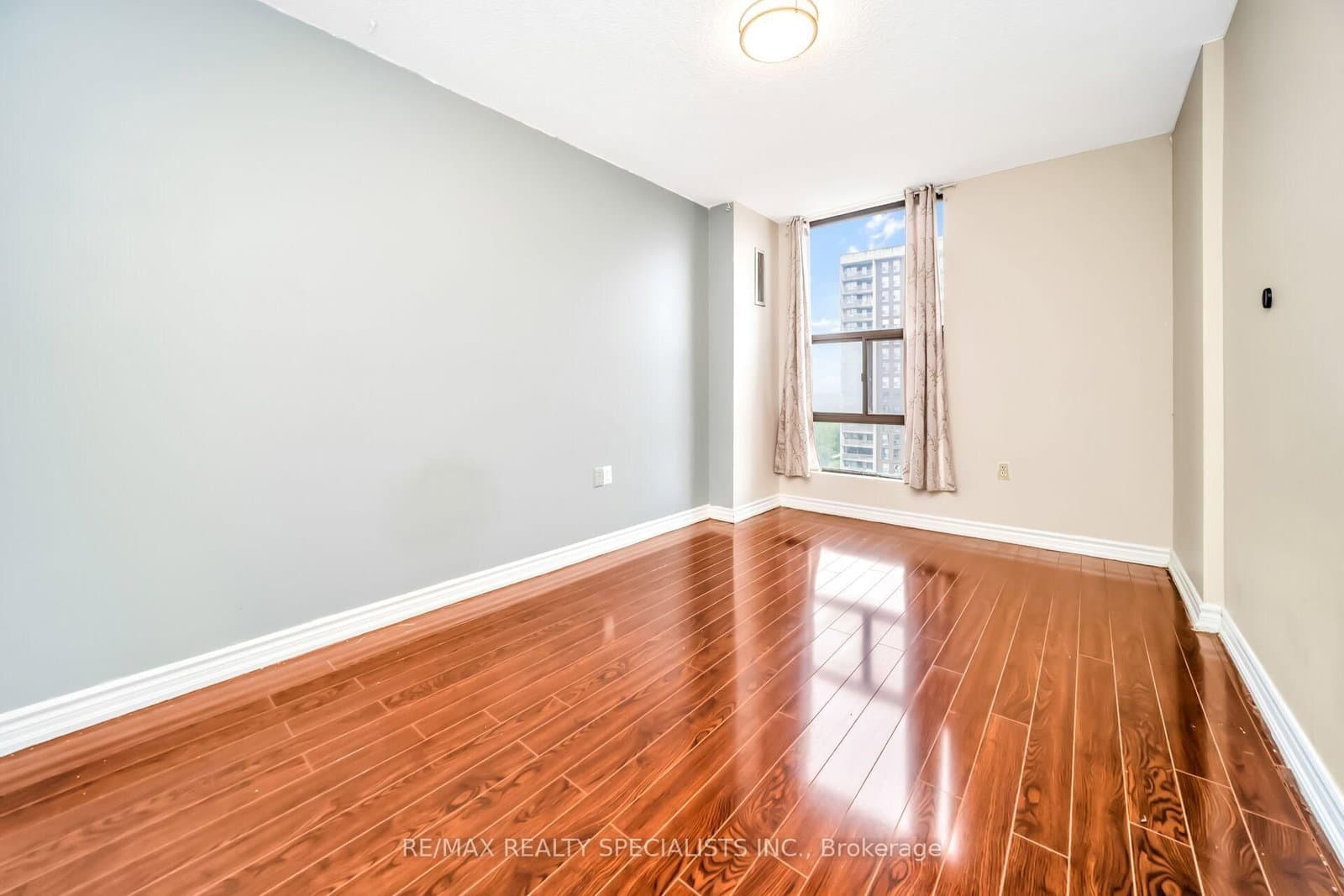4 Kings Cross Road, Unit 1008 thumbnail 21
