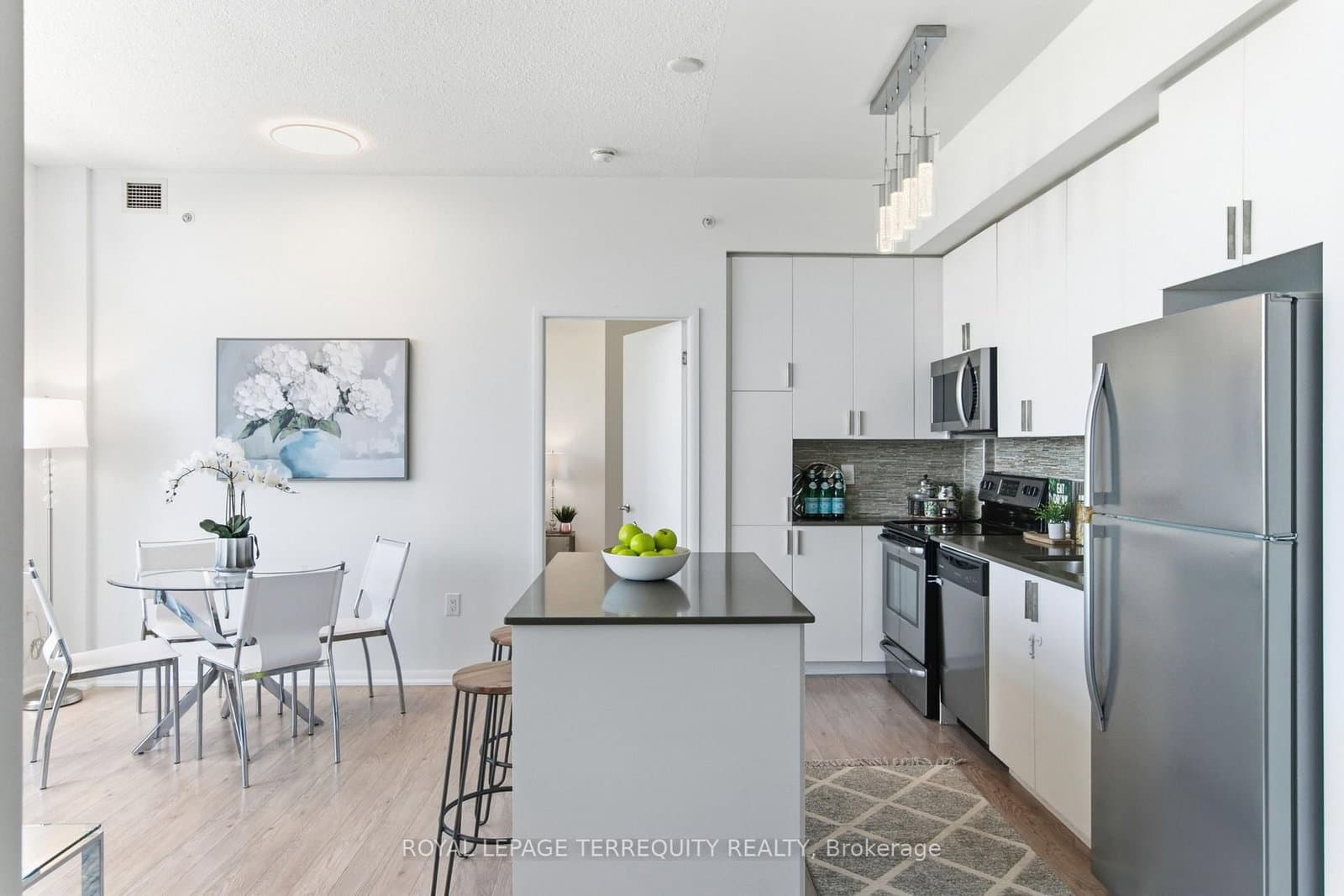 36 Via Bagnato Boulevard, Unit 831 thumbnail 4