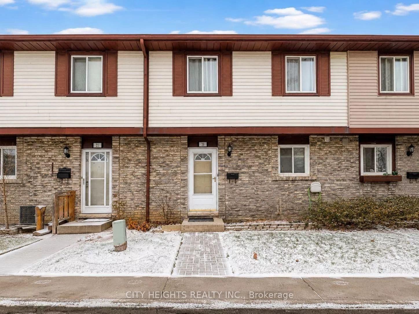 45 Hansen Road N, Unit 20 - Image 1