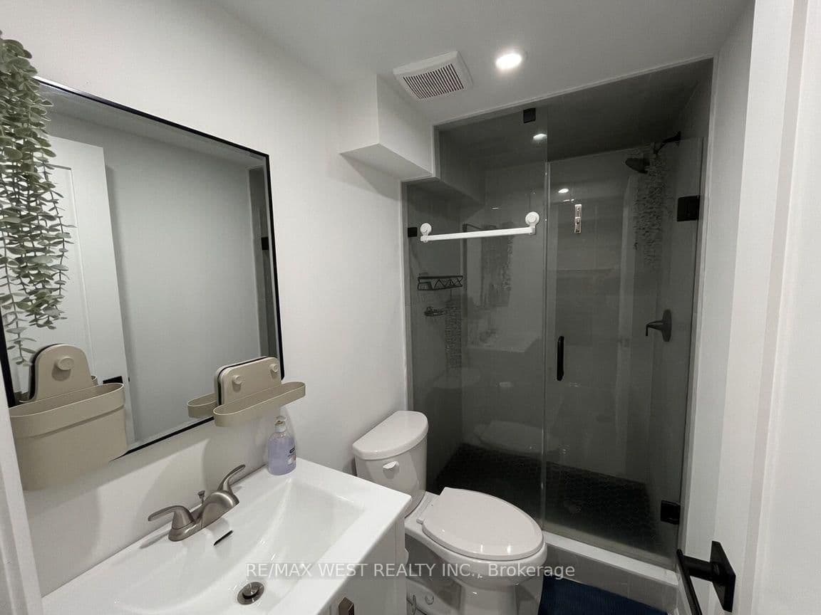 202 Perth Avenue, Unit 5 thumbnail 6