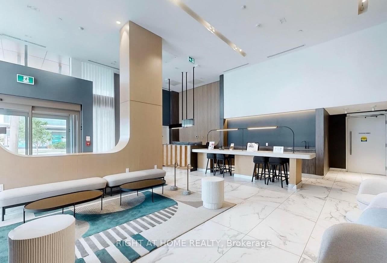 1195 The Queensway, Unit 704 thumbnail 2