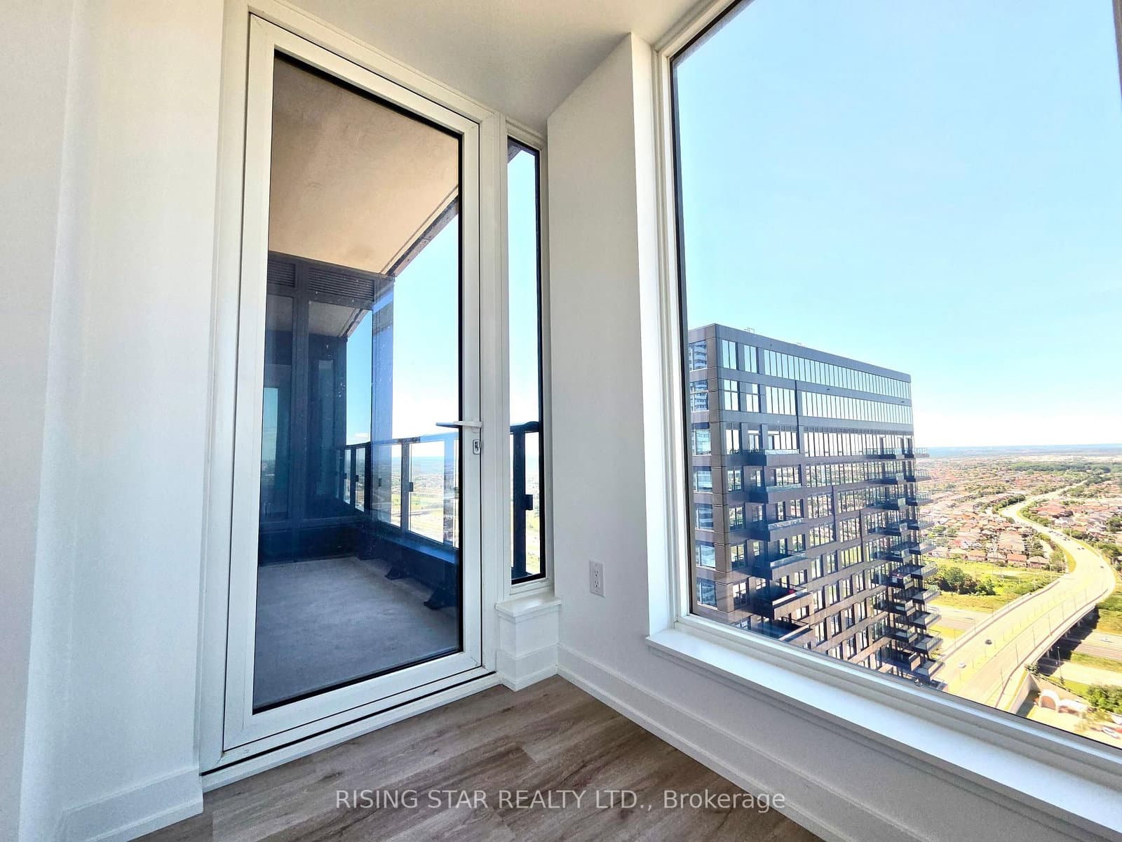 395 Square One Drive, Unit 3703 thumbnail 15