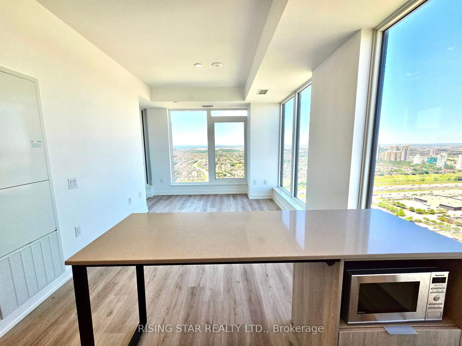 395 Square One Drive, Unit 3703 thumbnail 19