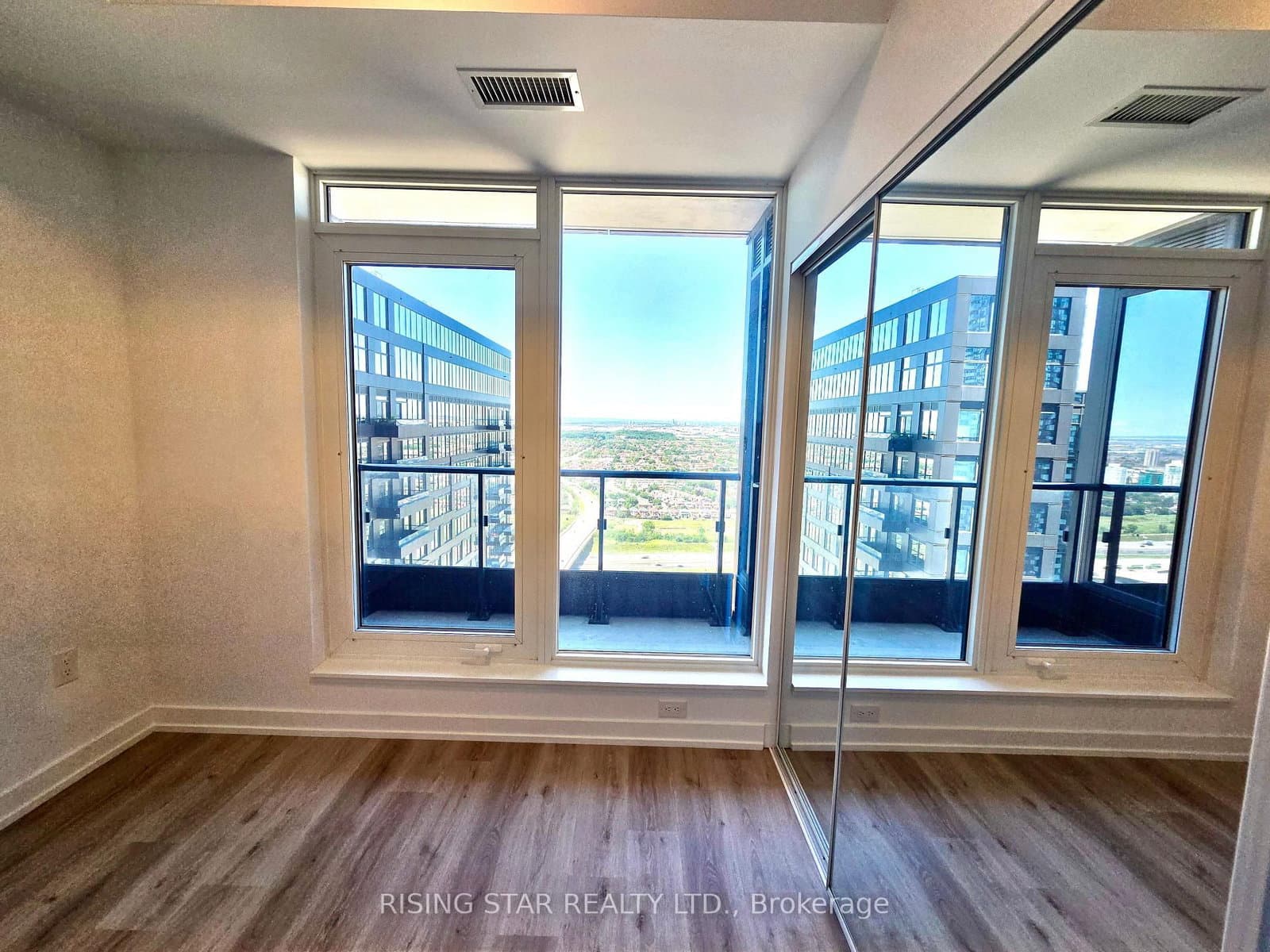 395 Square One Drive, Unit 3703 thumbnail 21
