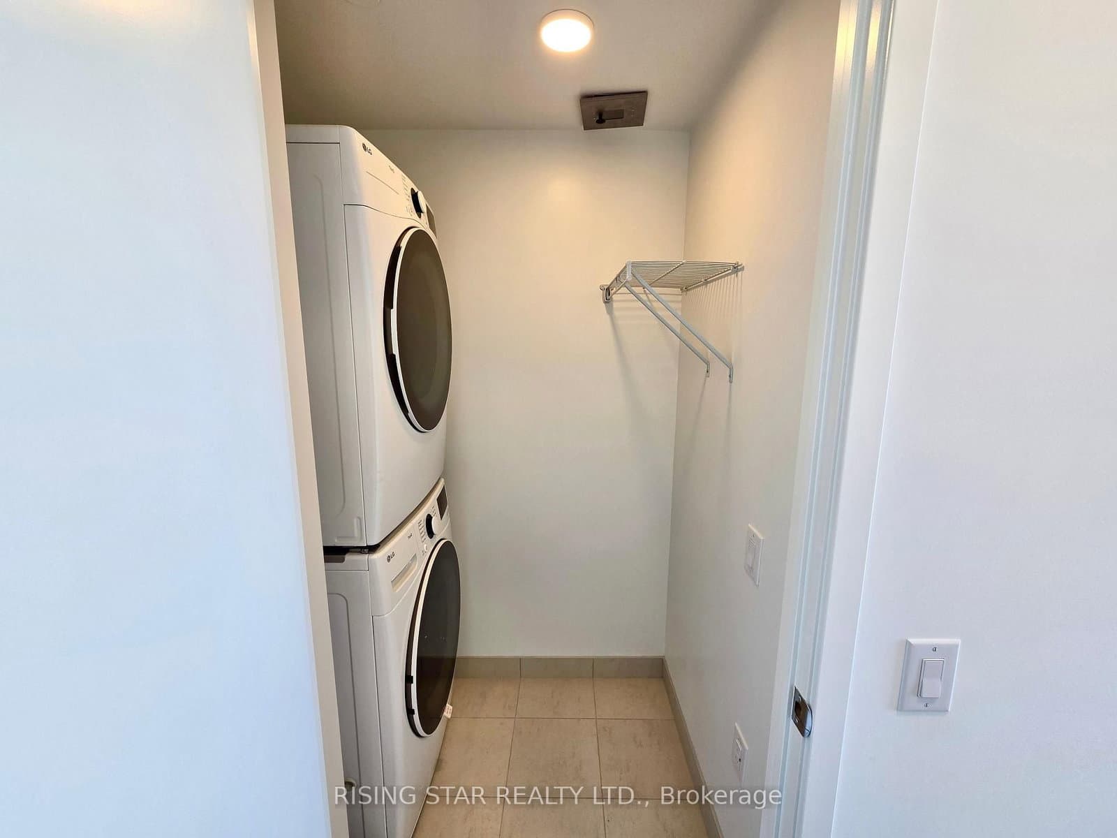 395 Square One Drive, Unit 3703 thumbnail 23