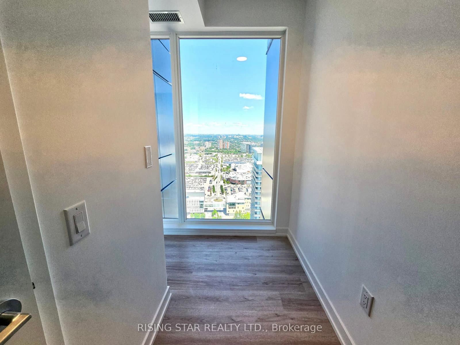 395 Square One Drive, Unit 3703 thumbnail 28