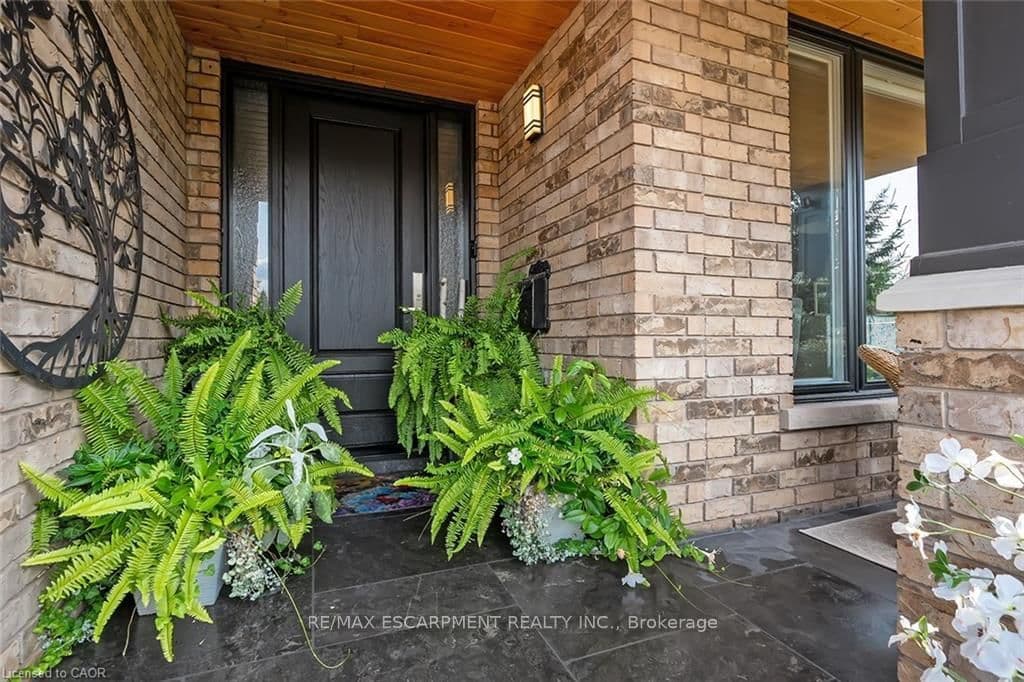 4252 Sarazen Drive thumbnail 4