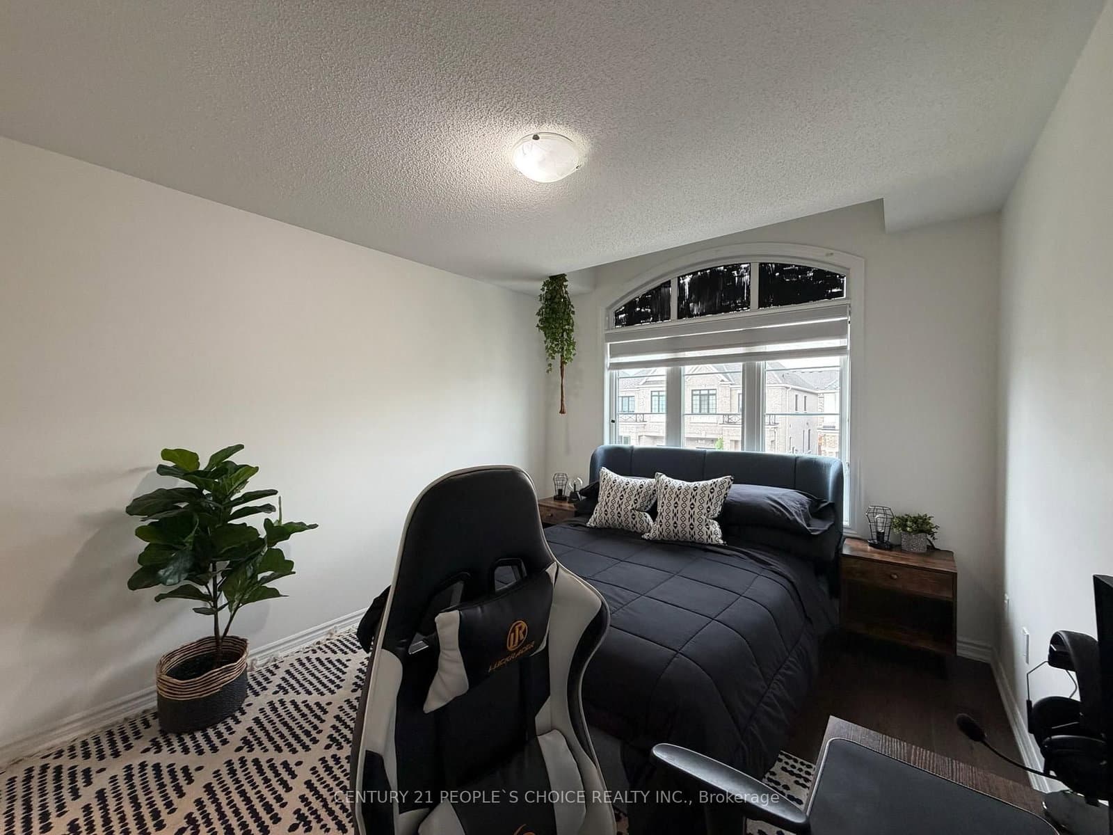 487 Bergamot Avenue thumbnail 25