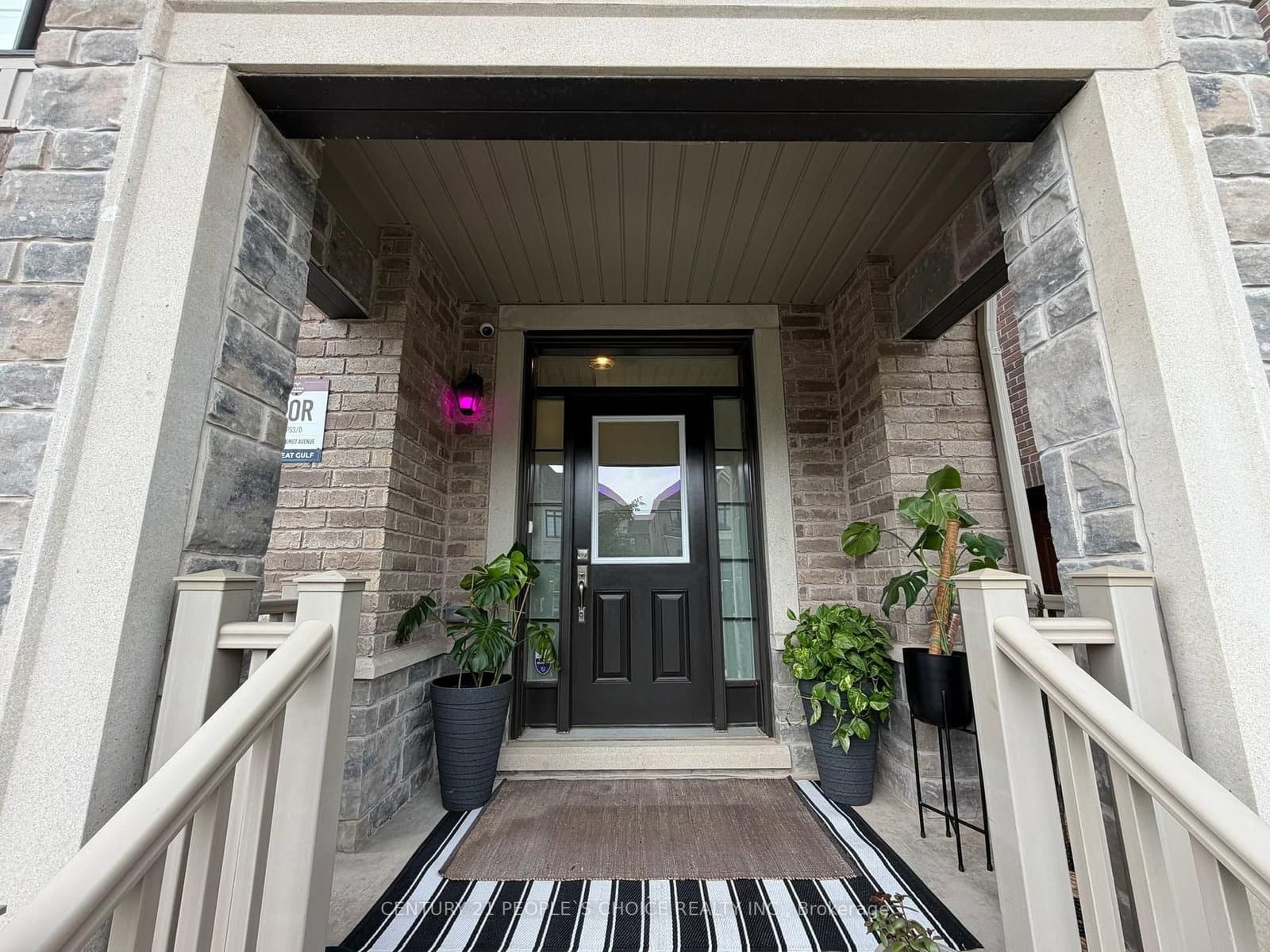 487 Bergamot Avenue thumbnail 5