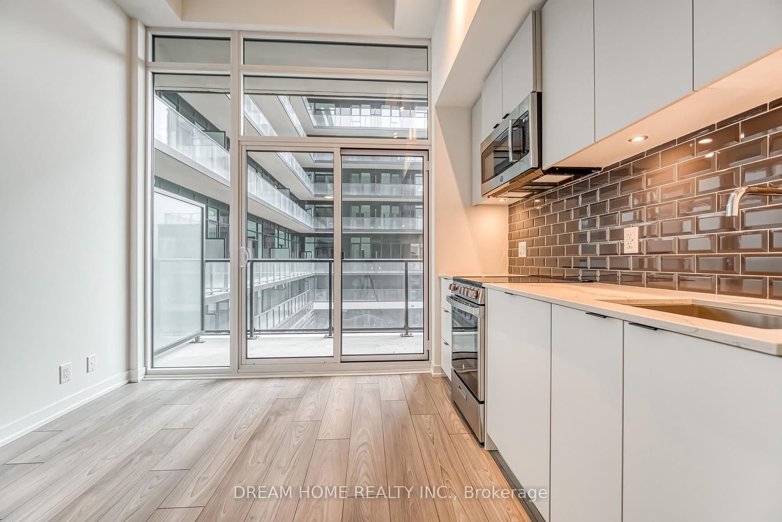 285 Dufferin Street, Unit 705 thumbnail 22