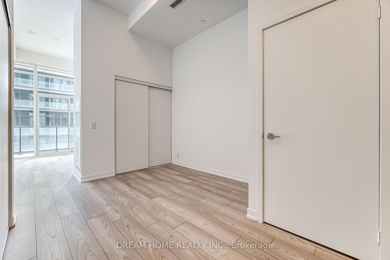 285 Dufferin Street, Unit 705 thumbnail 5