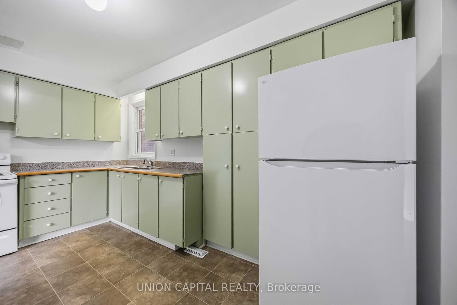 515 Marlee Avenue, Unit Upper thumbnail 19