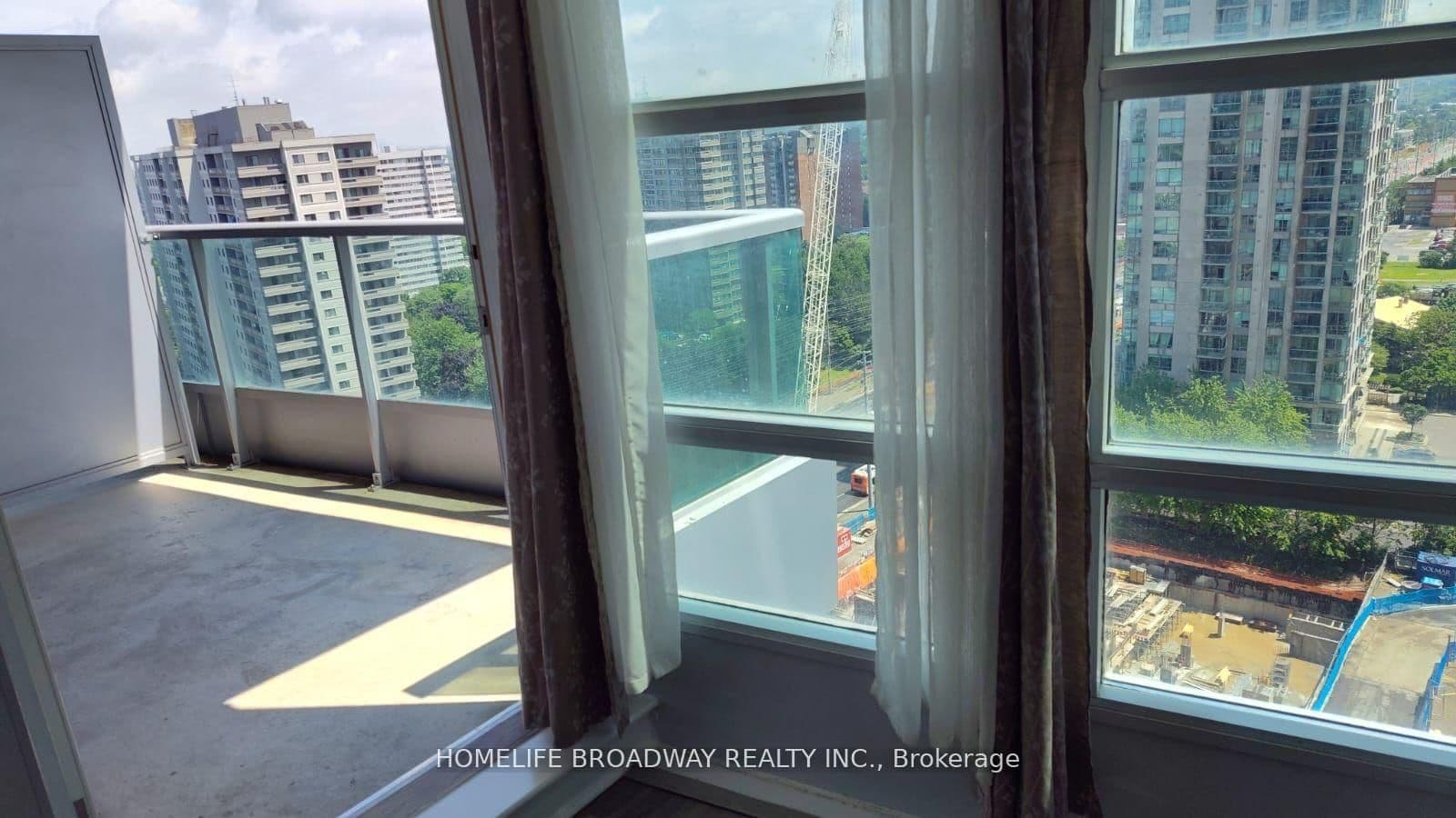 33 Elm Drive W, Unit 1802 thumbnail 11