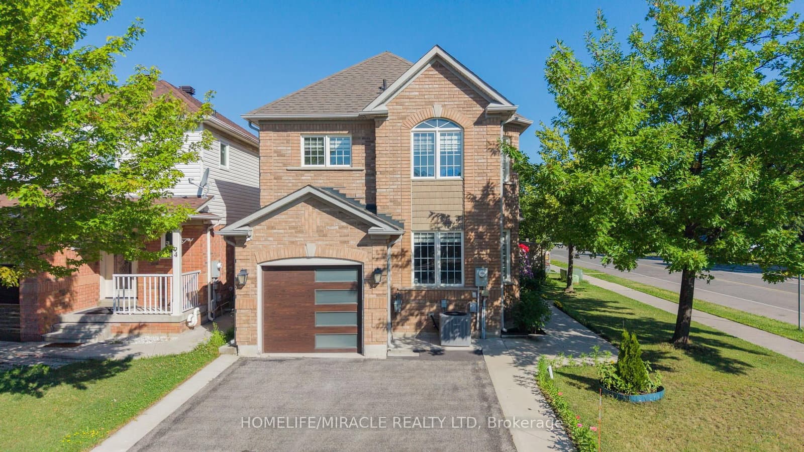 324 Edenbrook Hill Drive thumbnail 2