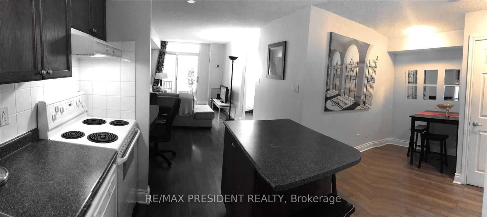 3880 Duke Of York Boulevard, Unit 608 thumbnail 2