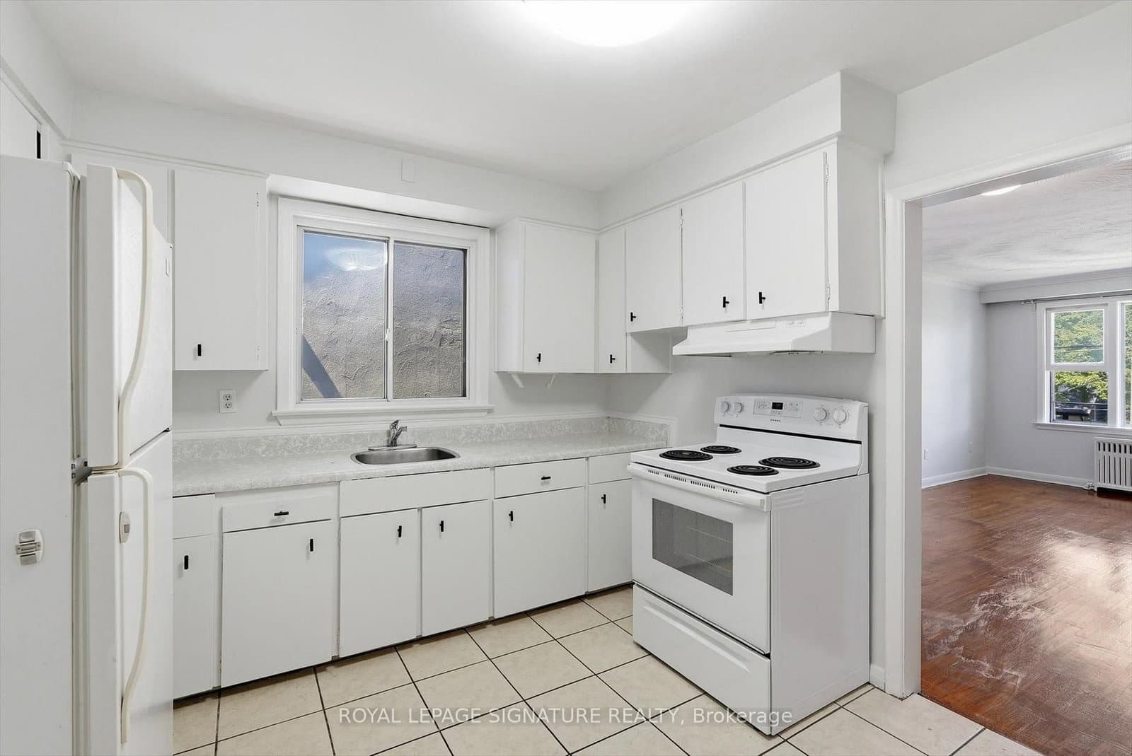 46 Albert Avenue, Unit 5 thumbnail 11