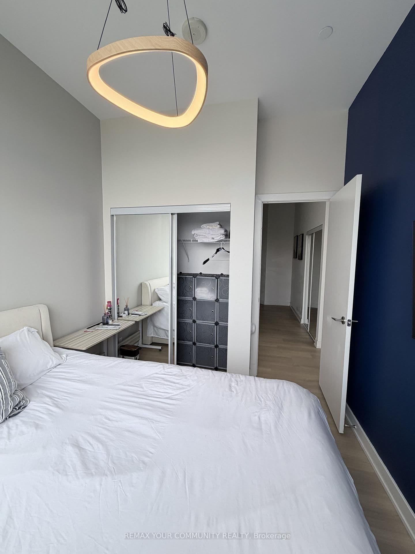 2220 Lakeshore Boulevard, Unit PH2 thumbnail 11