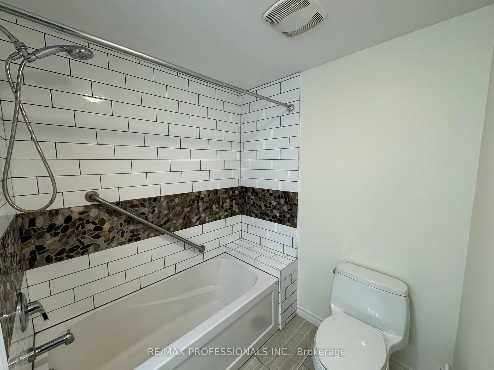102 Paulart Drive, Unit BSMT thumbnail 11