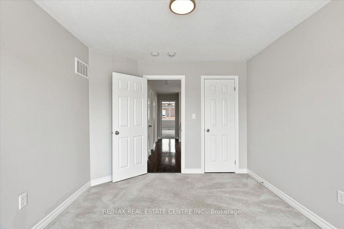 1053 Job Crescent thumbnail 26