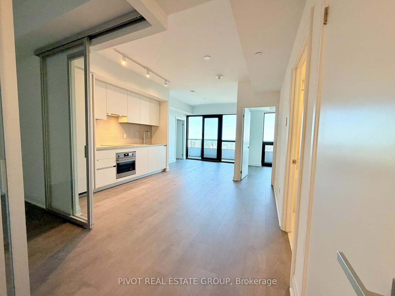 2 Erskine Road, Unit 3403 thumbnail 11