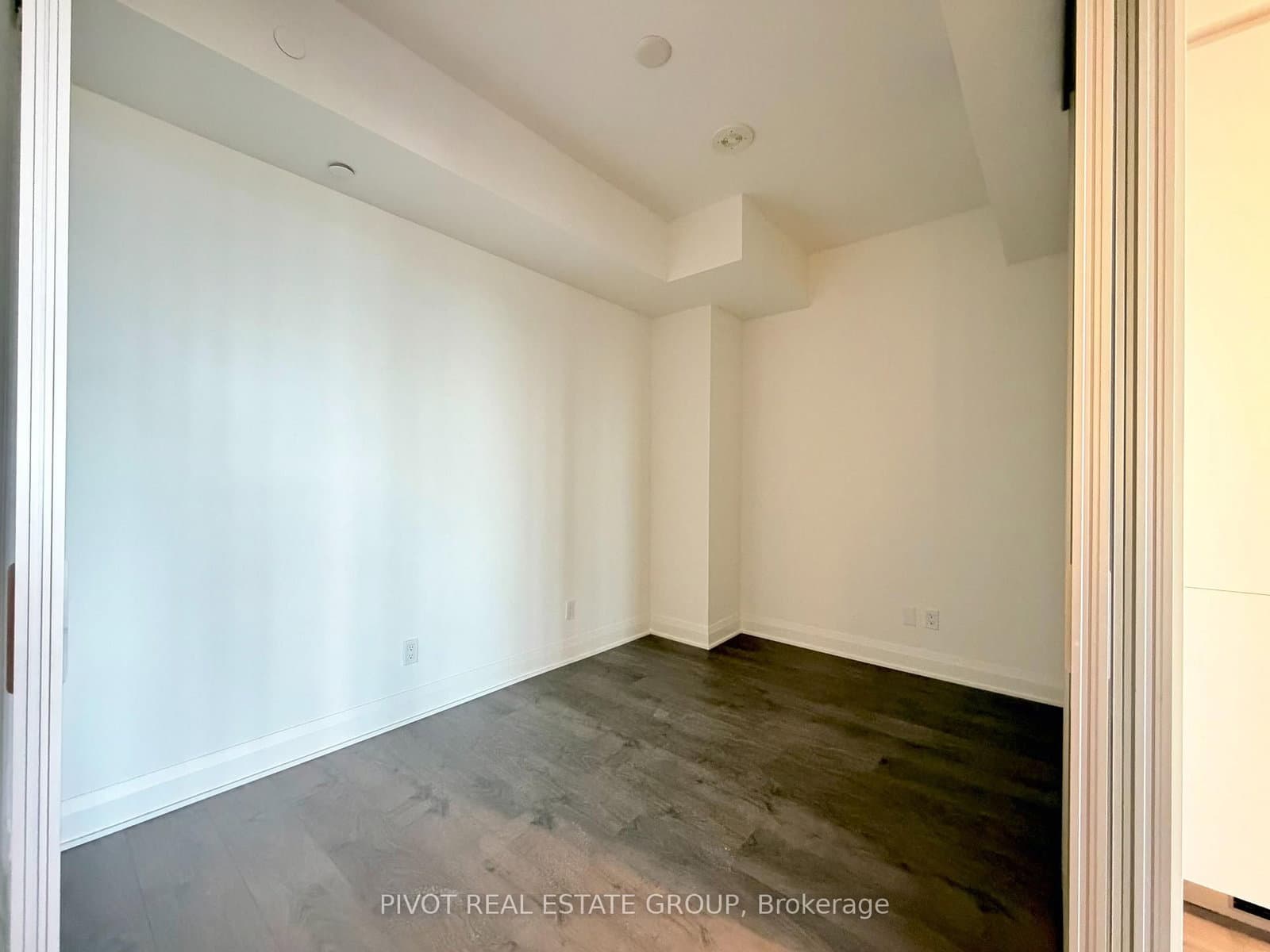 2 Erskine Road, Unit 3403 thumbnail 12