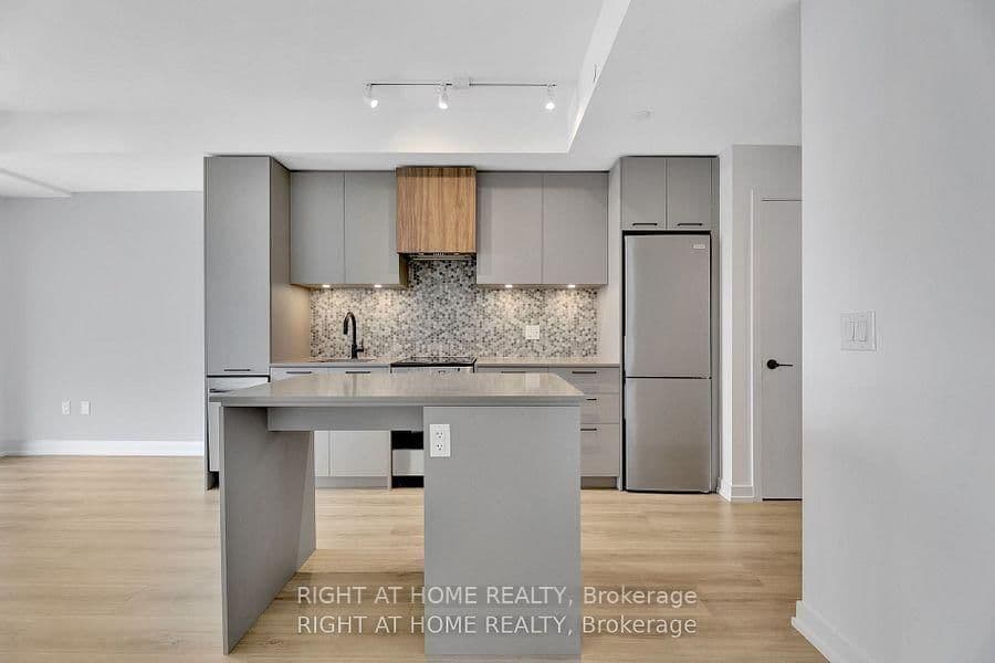 10 LAGERFELD Drive, Unit 401 thumbnail 17