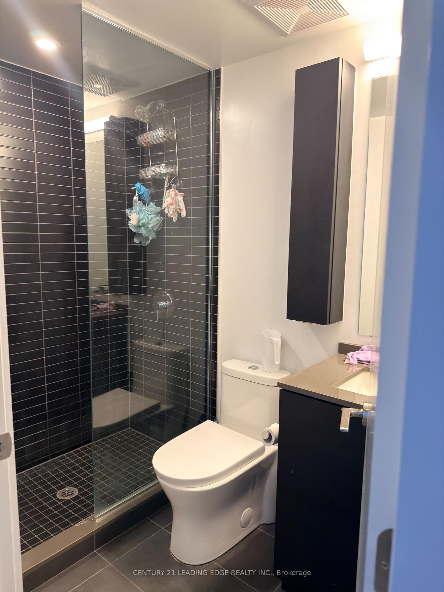 86 Dundas Street E, Unit 1610 thumbnail 4