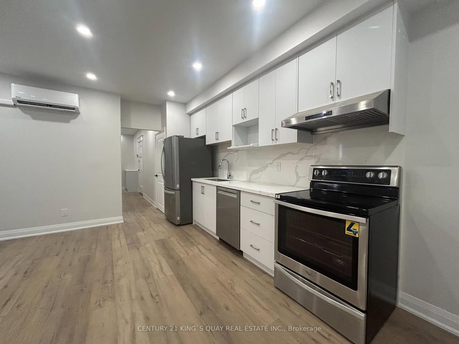 223 Roncesvelles Avenue, Unit 1 thumbnail 6