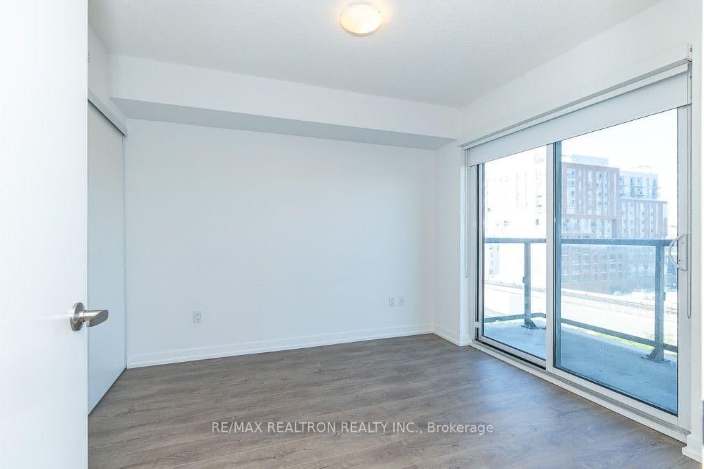 1420 Dupont Street, Unit 811 thumbnail 19