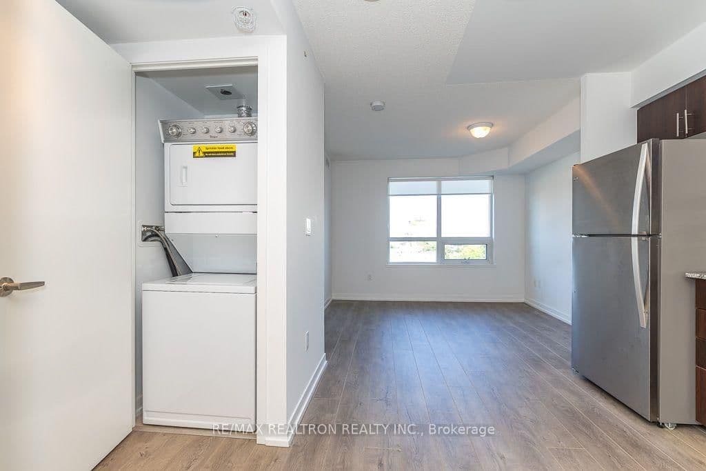 1420 Dupont Street, Unit 811 thumbnail 31