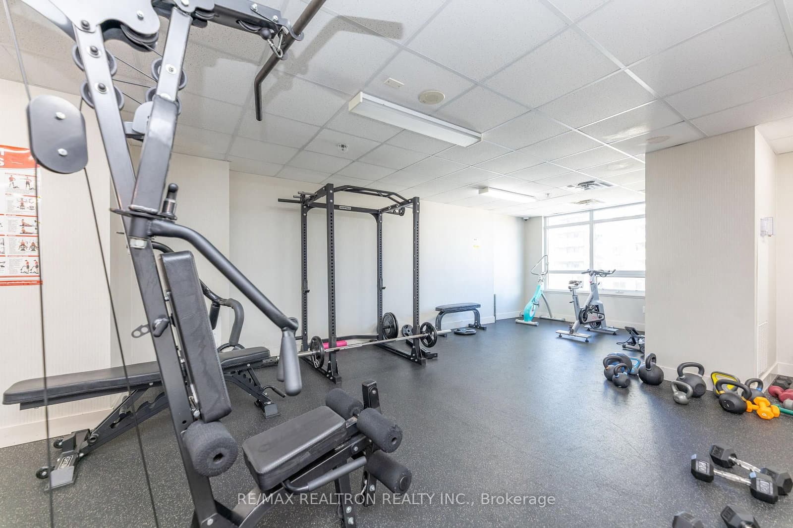 1420 Dupont Street, Unit 811 thumbnail 7