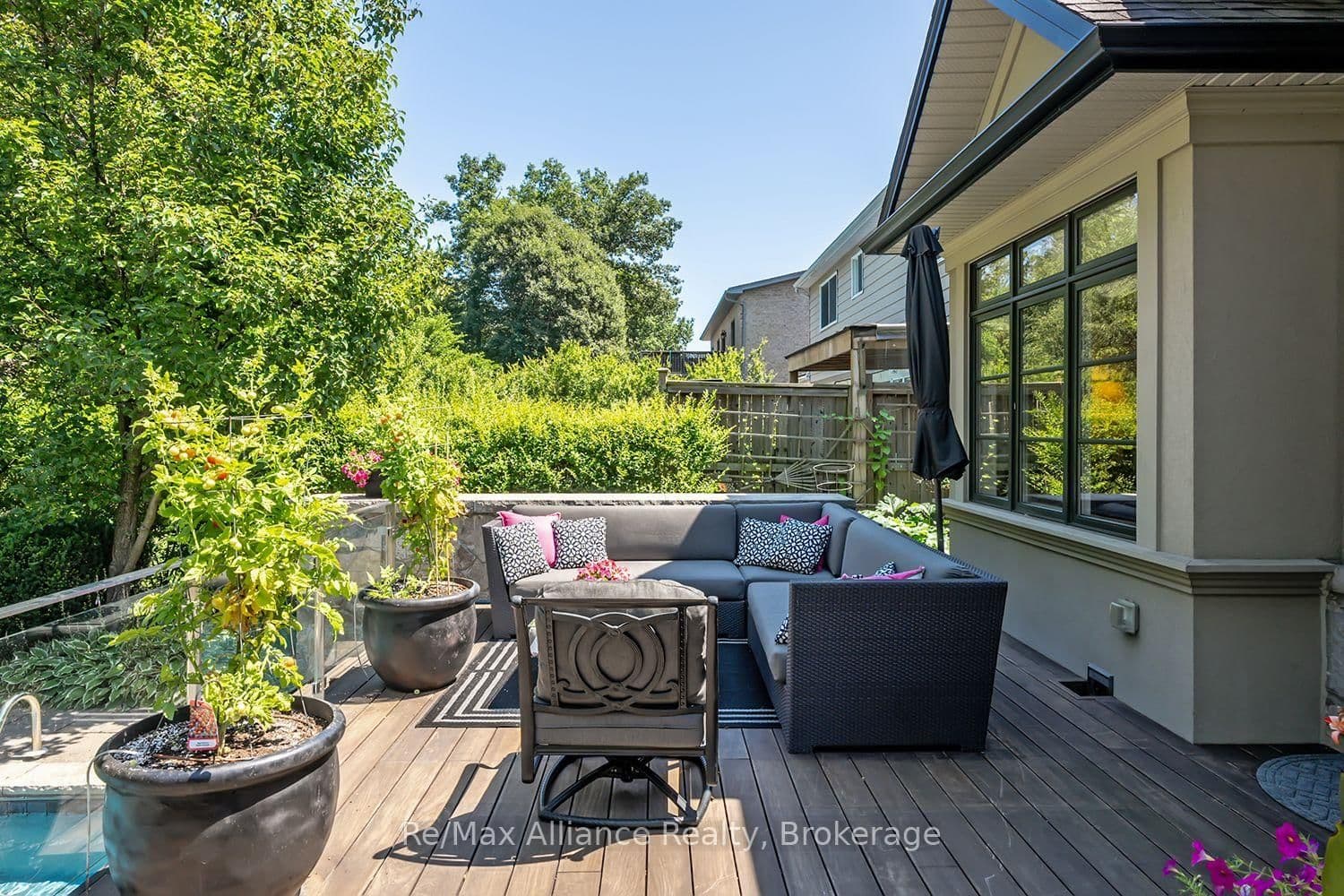 379 River Side Drive thumbnail 40