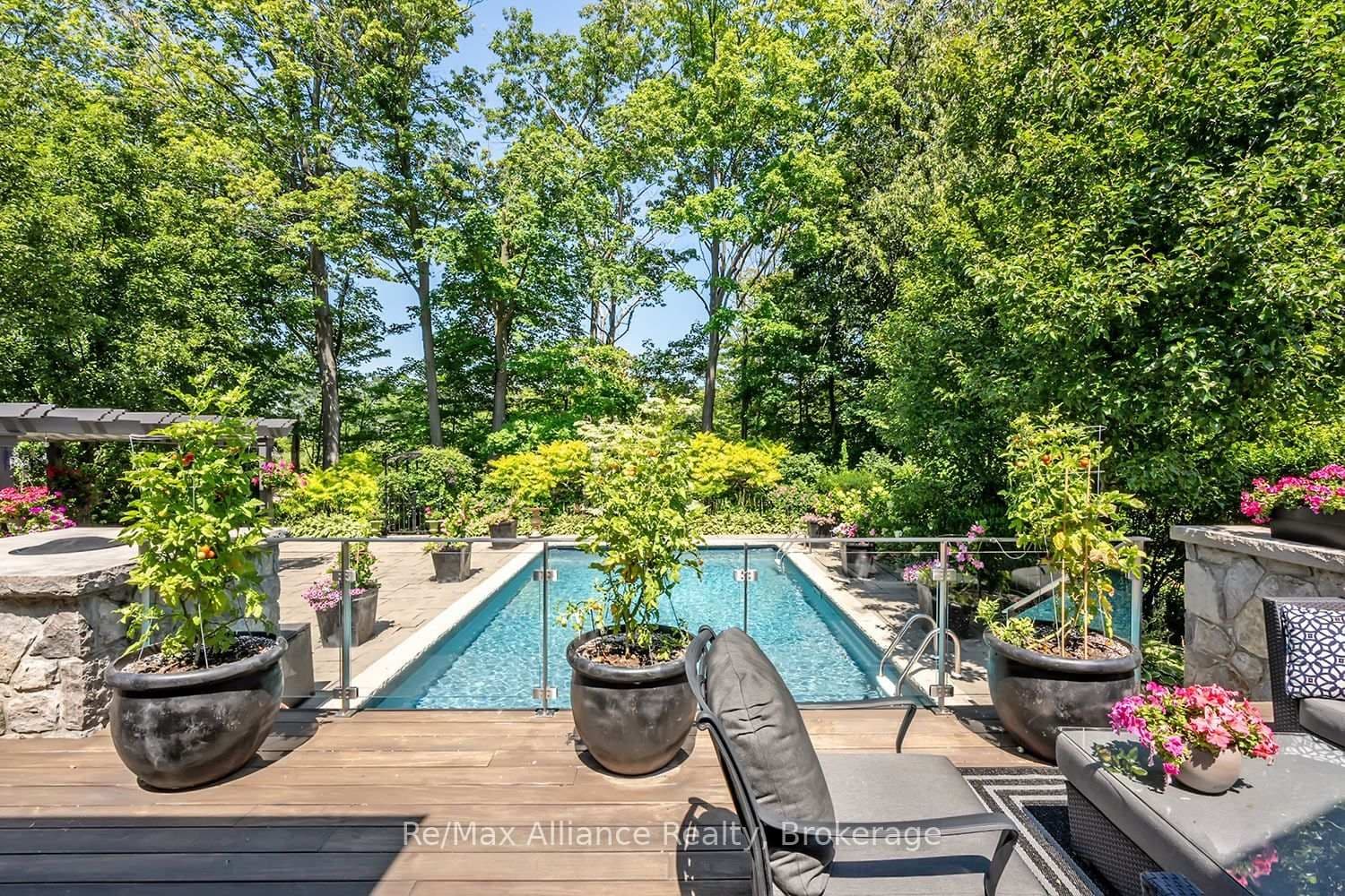 379 River Side Drive thumbnail 42