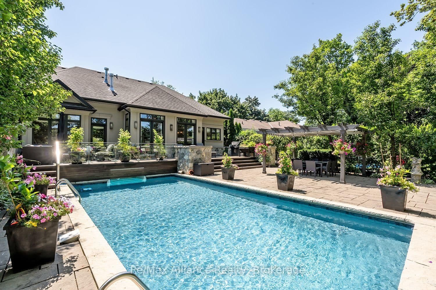 379 River Side Drive thumbnail 46
