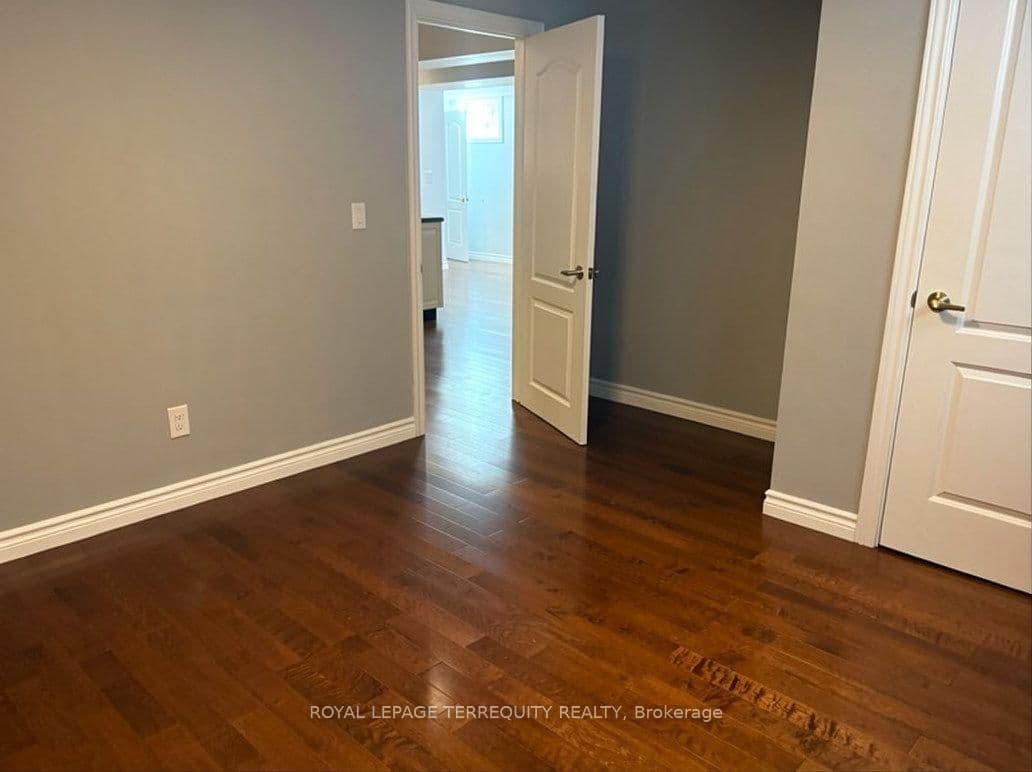 896 Fourth Street, Unit Lower thumbnail 15