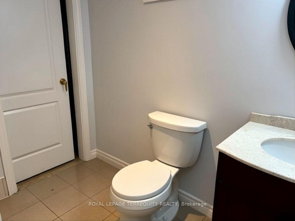 896 Fourth Street, Unit Lower thumbnail 22