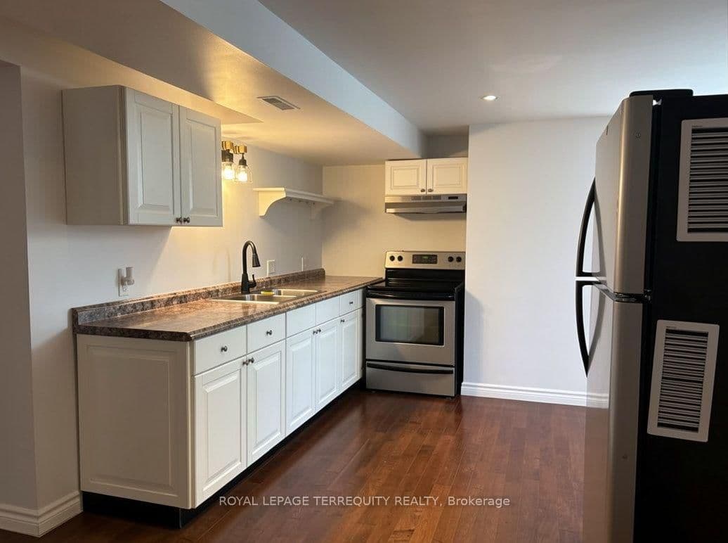 896 Fourth Street, Unit Lower thumbnail 6